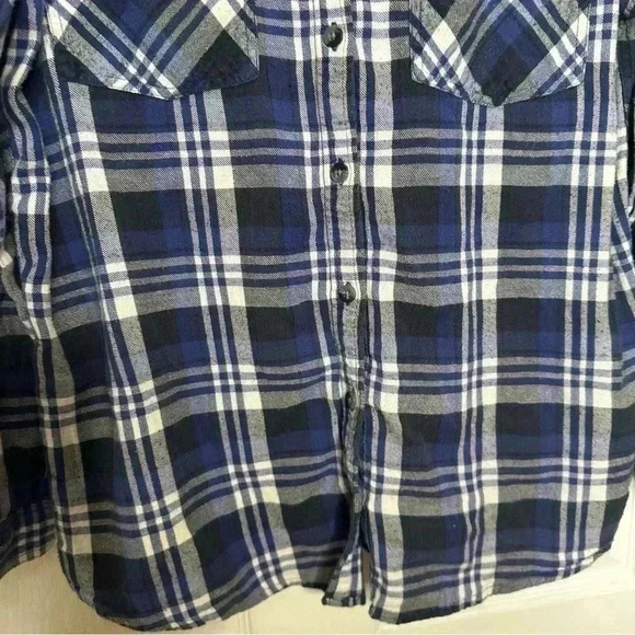 Wind River Button Up Plaid Shirt Front Pockets Blue / White / Black Size XL - Picture 4 of 16